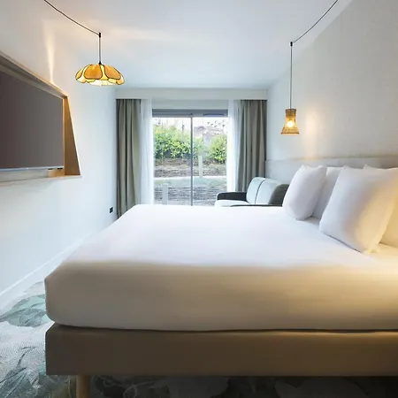Mercure Centre Arenes Szálloda *
